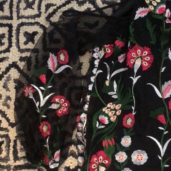 Belle Badgley Mischka Shauna SZ 2 Cold-Shoulder Embroidery Dress NWT - Picture 5 of 10